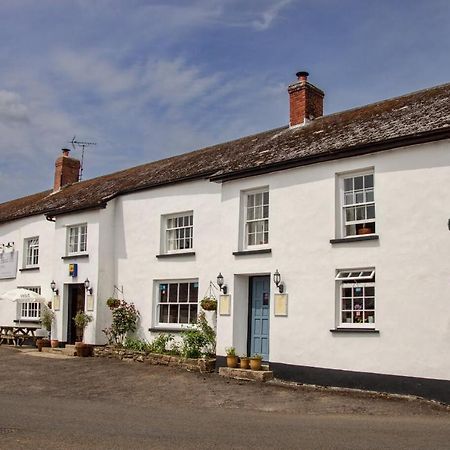 Rams Head Inn Dolton Eksteriør bilde