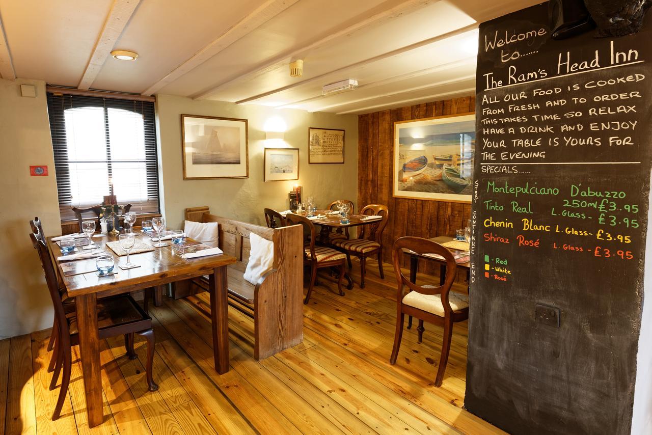 Rams Head Inn Dolton Eksteriør bilde