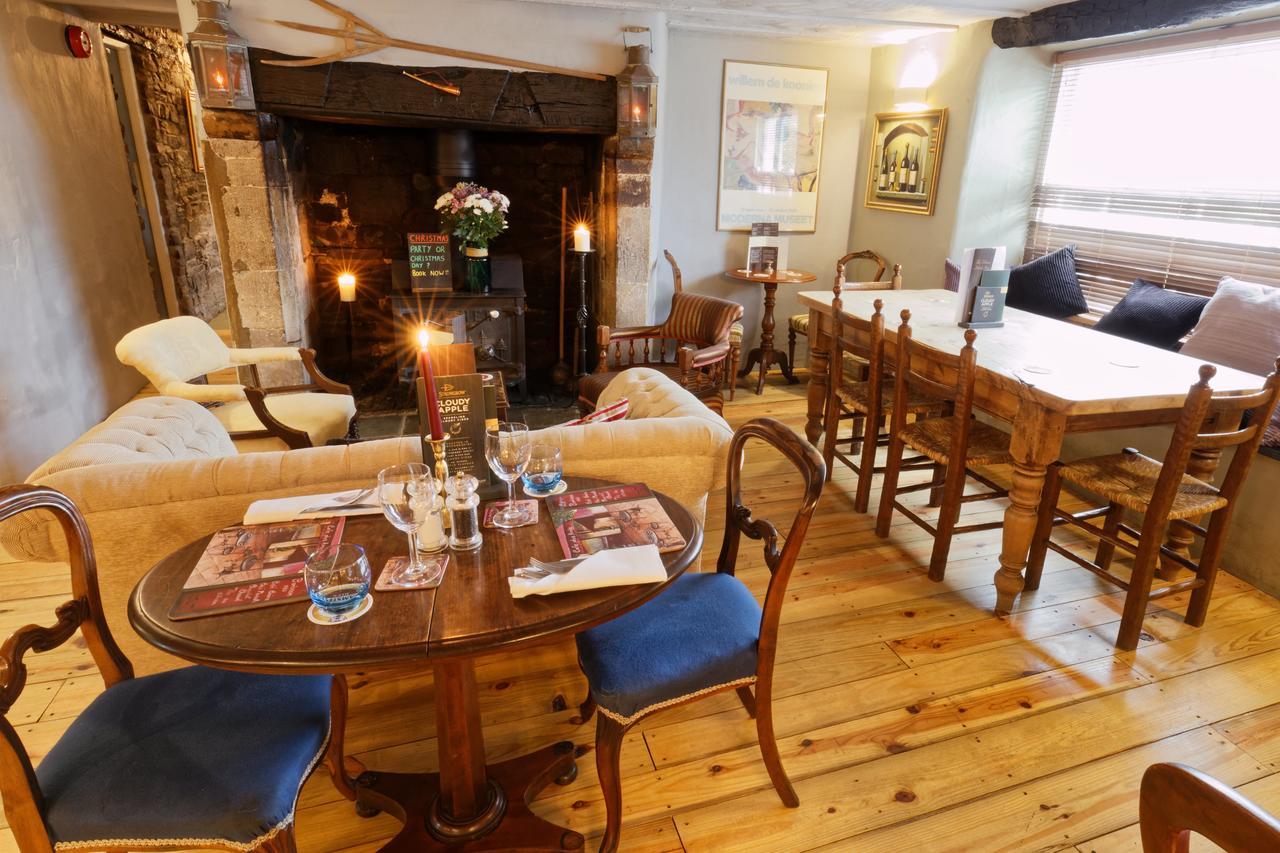 Rams Head Inn Dolton Eksteriør bilde